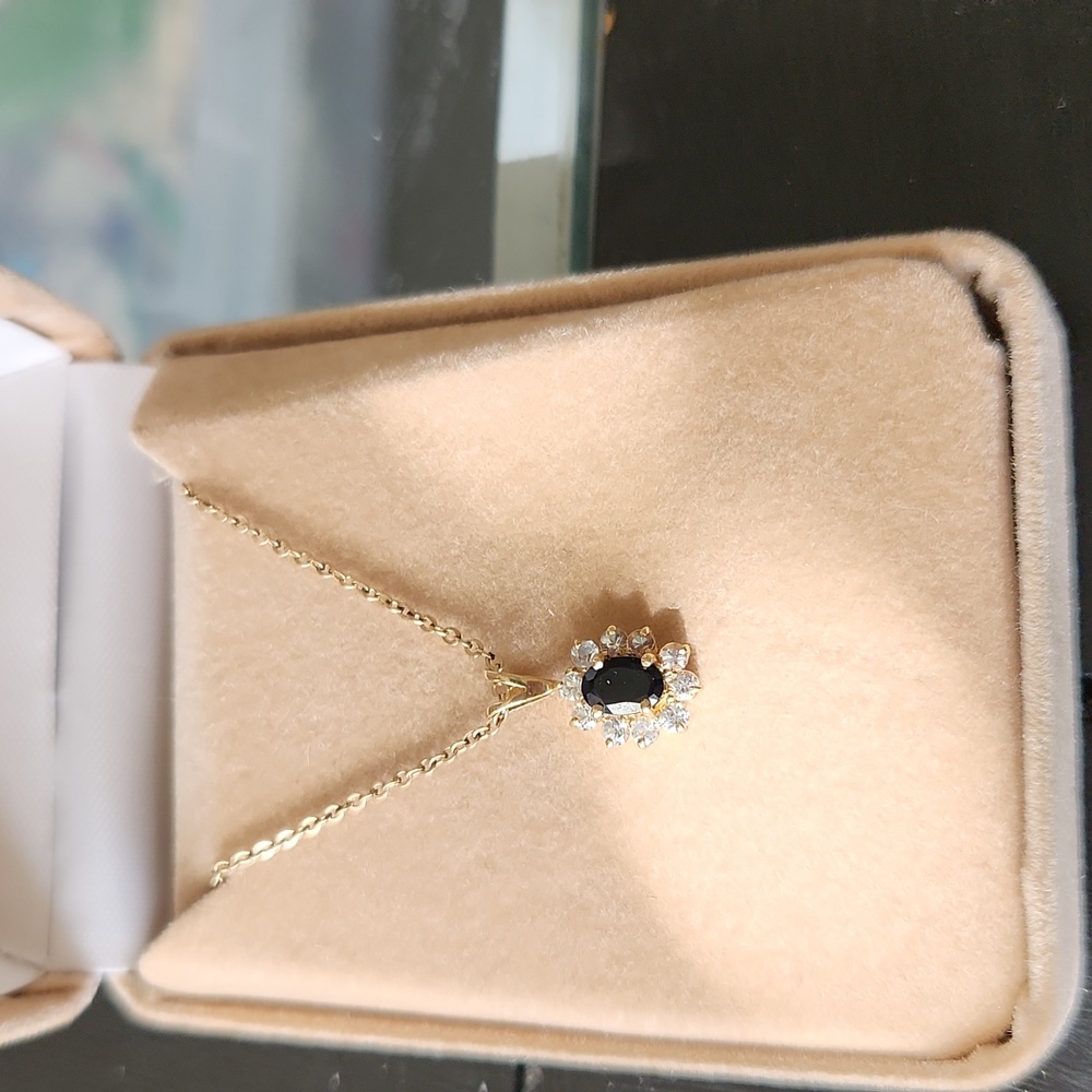 Sapphire and diamond necklace